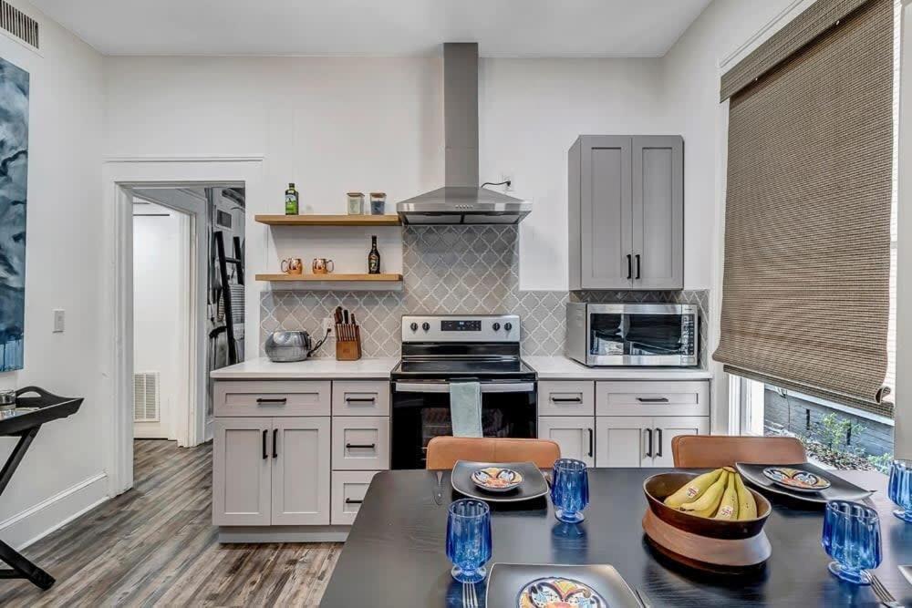 Contemporary Apartment - 5 Min To Tiaa Bank Field! Джаксънвил Екстериор снимка